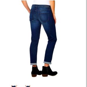 2 Calvin Klein "boyfriend' jeans 2 pairs, faded denim and dark denim.